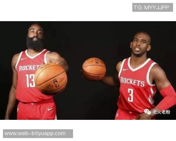 NBA西决场边惊现詹姆斯球迷差点与偶像亲密接触的激动时刻